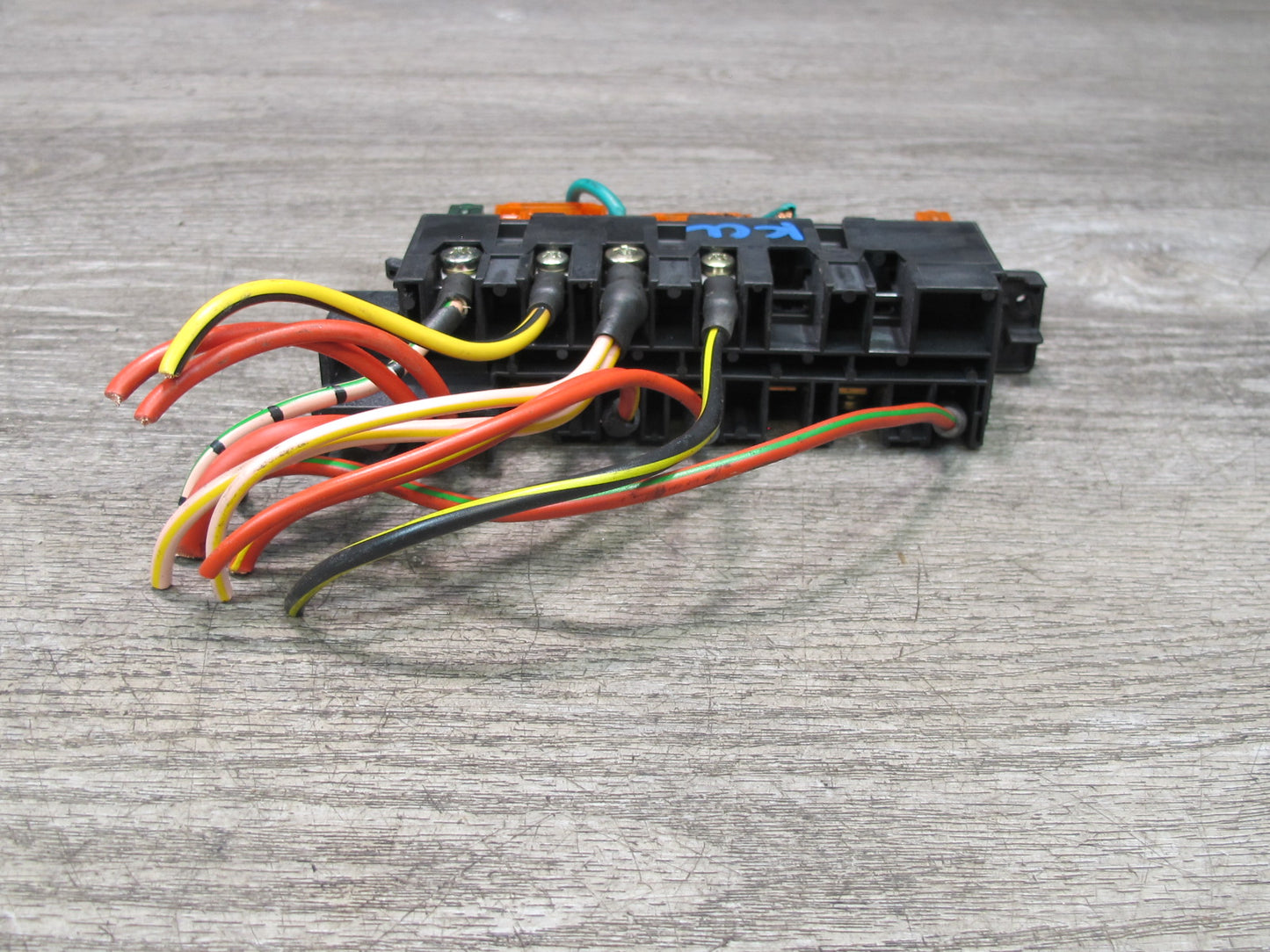 96-99 Mercedes W140 C140 Cl-class Under Hood Fuse Relay Box 1405450101 OEM