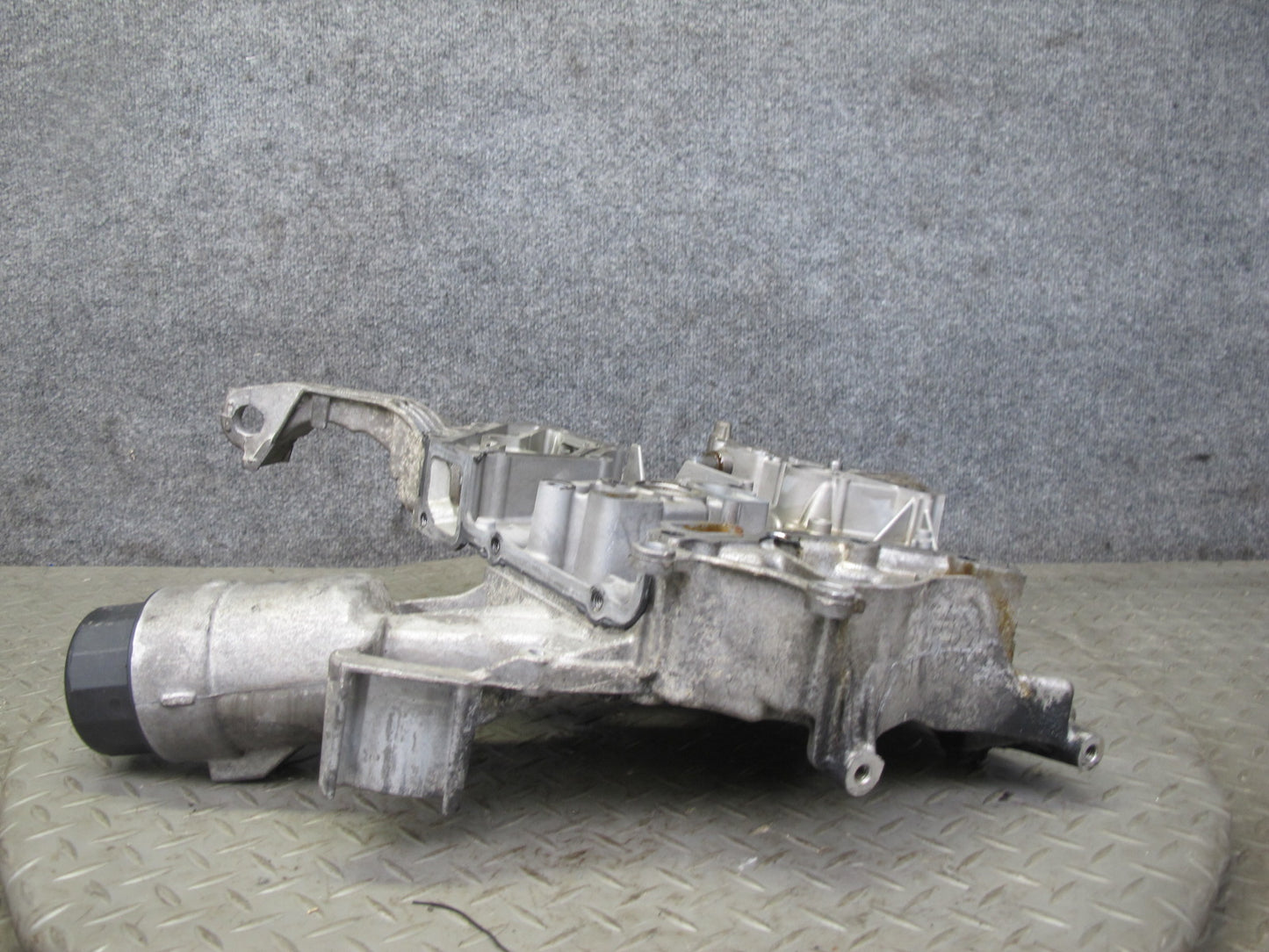 99-02 Mercedes R129 SL500 5.0L M113 Engine Motor Timing Cover OEM