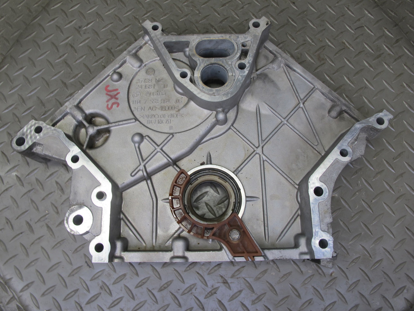 2010-2014 BMW E71 E72 X6 X6M X6M 4.4L Engine Lower Timing Cover 7553364