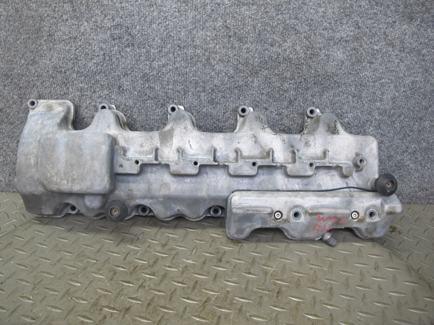 99-02 Mercedes R129 SL500 M113 Engine Right Side Cylinder Head Valve Cover OEM