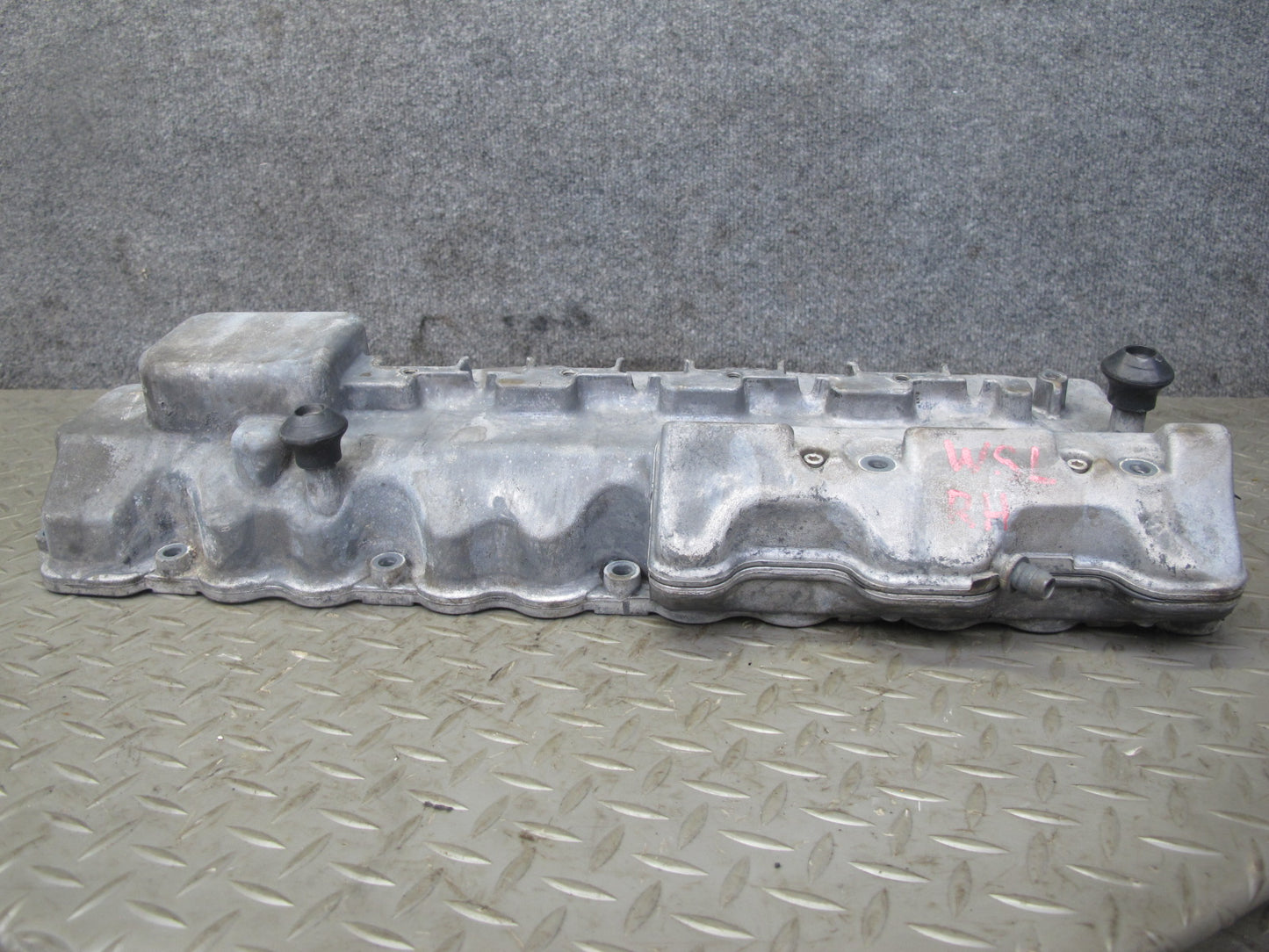 99-02 Mercedes R129 SL500 M113 Engine Right Side Cylinder Head Valve Cover OEM