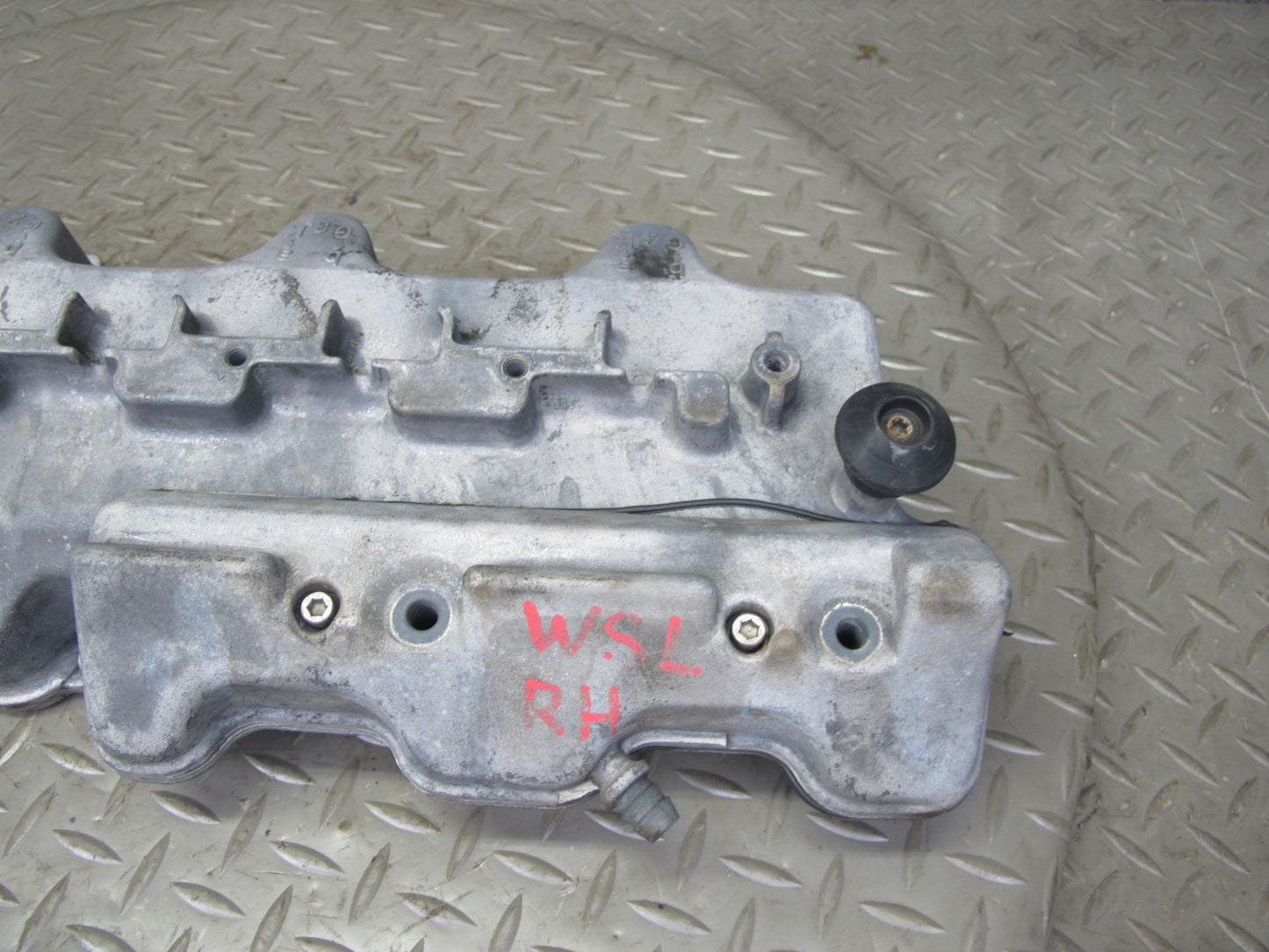 99-02 Mercedes R129 SL500 M113 Engine Right Side Cylinder Head Valve Cover OEM