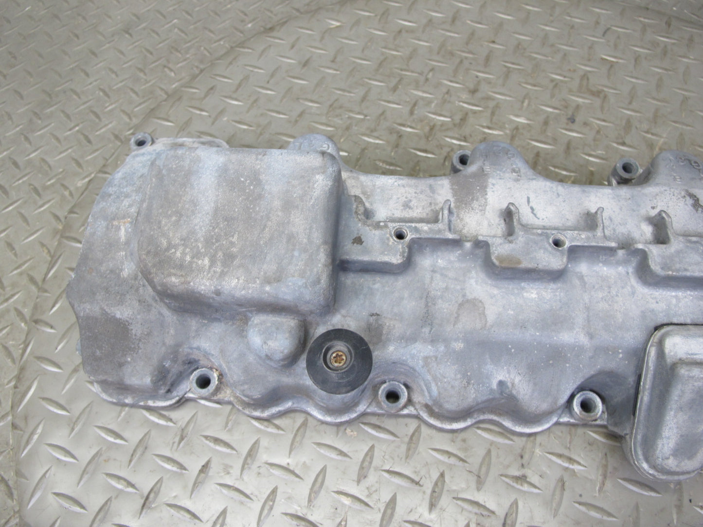 99-02 Mercedes R129 SL500 M113 Engine Right Side Cylinder Head Valve Cover OEM