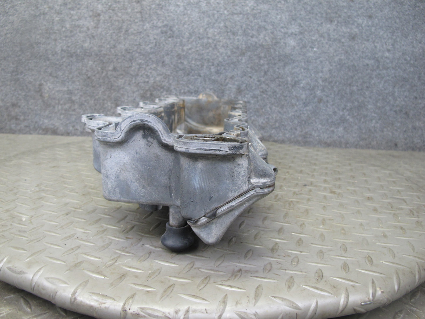 99-02 Mercedes R129 SL500 M113 Engine Right Side Cylinder Head Valve Cover OEM