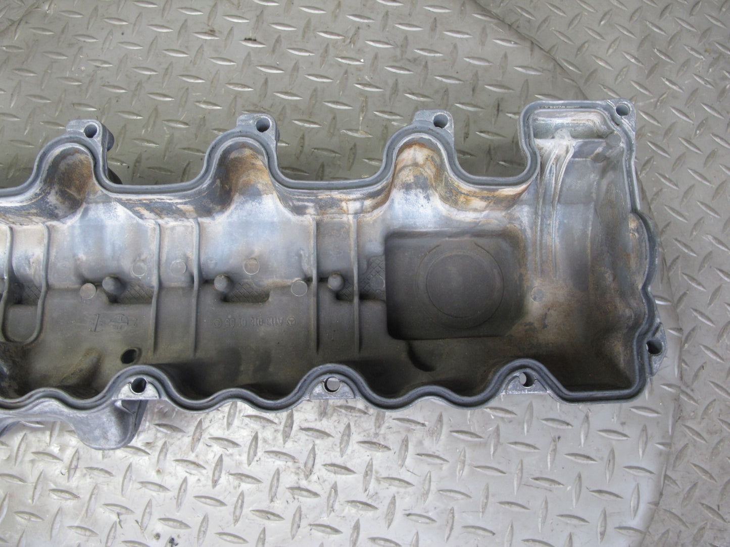 99-02 Mercedes R129 SL500 M113 Engine Right Side Cylinder Head Valve Cover OEM