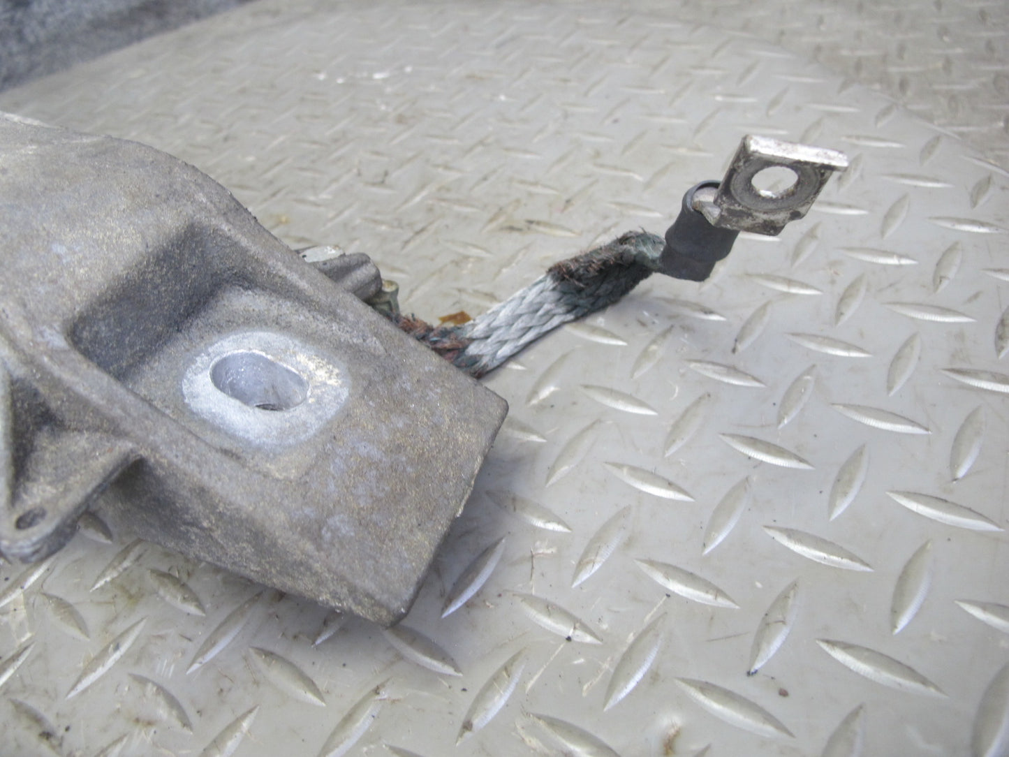 2010-2014 BMW E71 X6M X5M S63 Engine Left & Right Motor Mount Set of 2