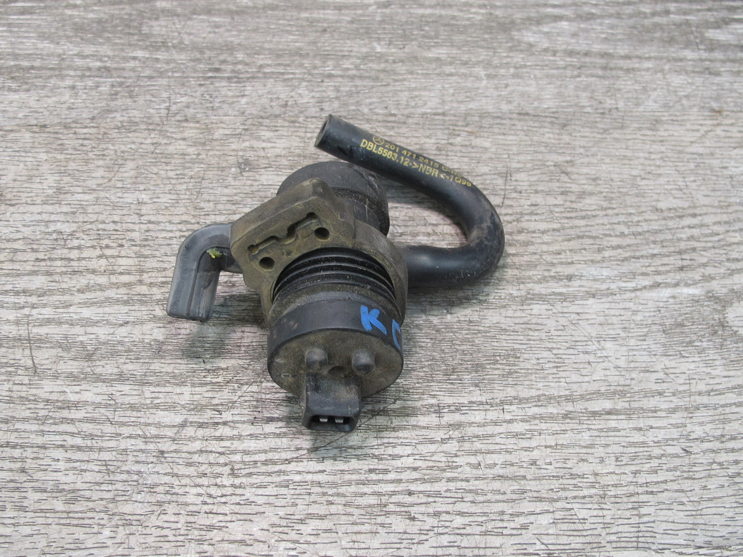 96-99 Mercedes W140 C140 Cl-class Fuel Regeneration Vacuum Valve w Hose OEM