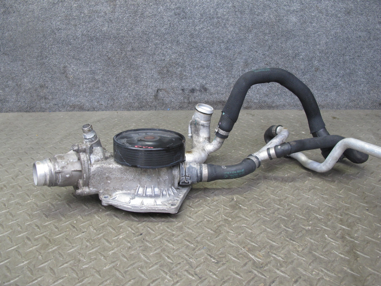 2010-2014 BMW E71 X6M X5M Engine Thermostat Housing Water Pump Pulley w Hoses