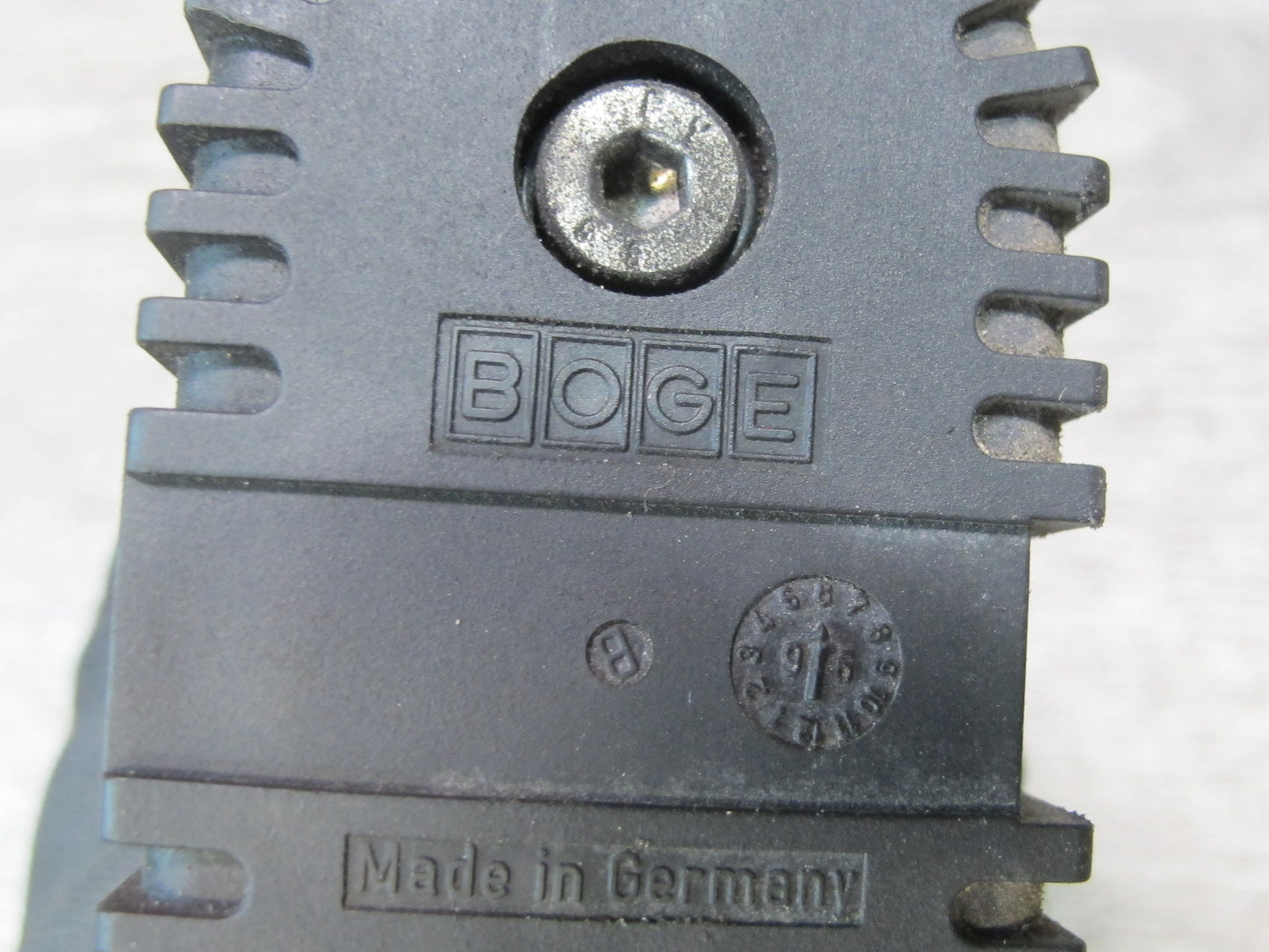 96-99 Mercedes W140 C140 CL Coupe Suspension Damping Valve OEM