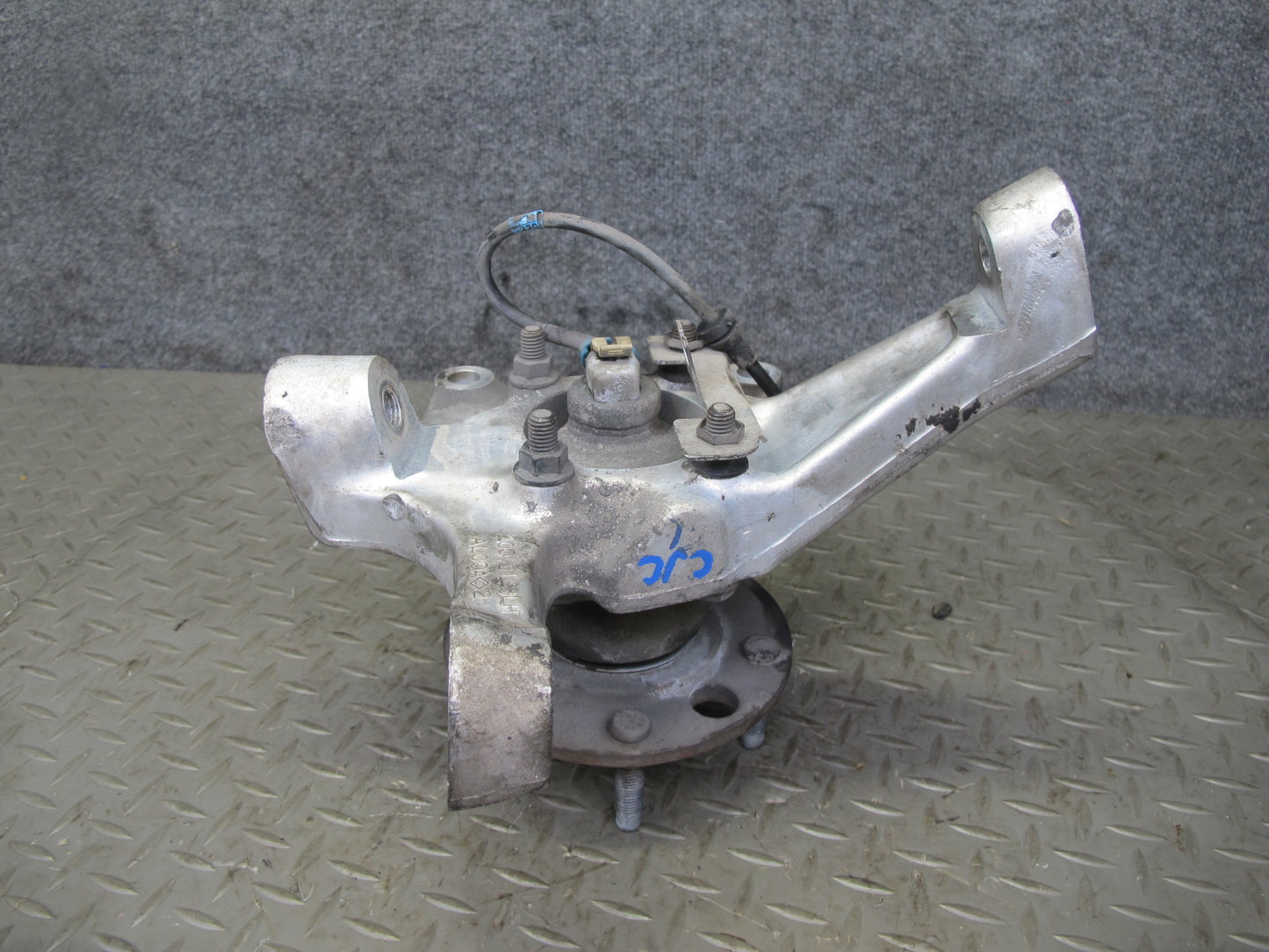91-96 Chevrolet Corvette C4 Front Left Spindle Knuckle Wheel Hub Bearing OEM
