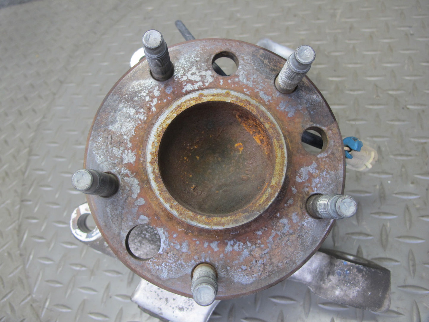 91-96 Chevrolet Corvette C4 Front Right Spindle Knuckle Wheel Hub Bearing OEM