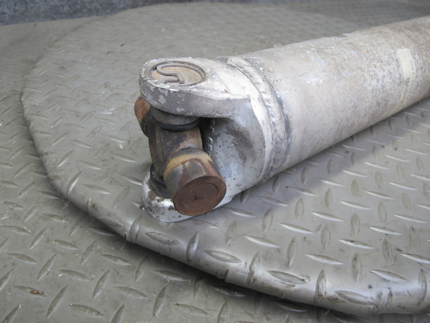 84-96 Chevrolet Corvette C4 A/T Rear Left or Right Half Axle Shaft 10223032 OEM