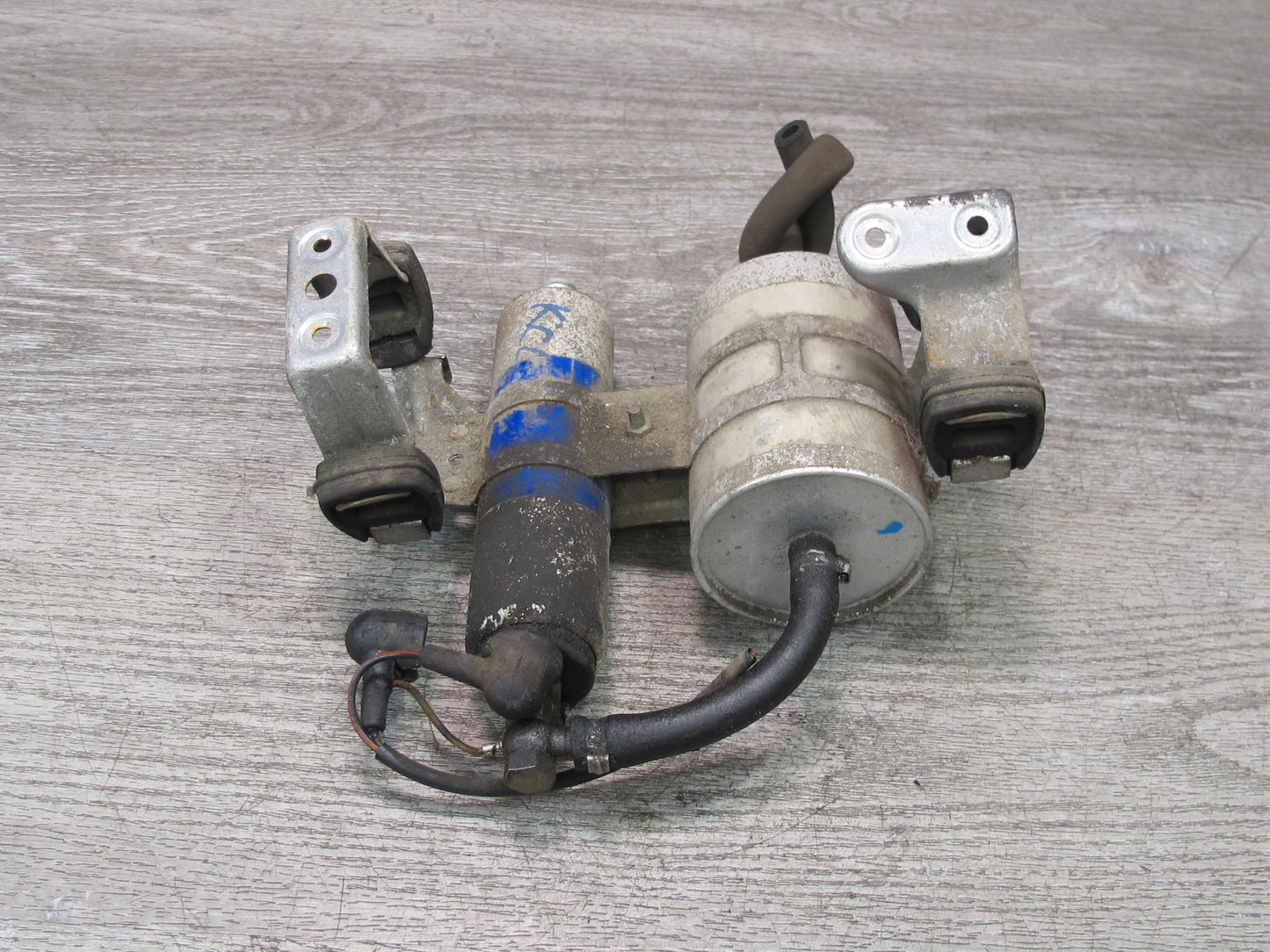 96-99 Mercedes W140 C140 Cl-class Fuel Pump & Filter Assembly Set OEM