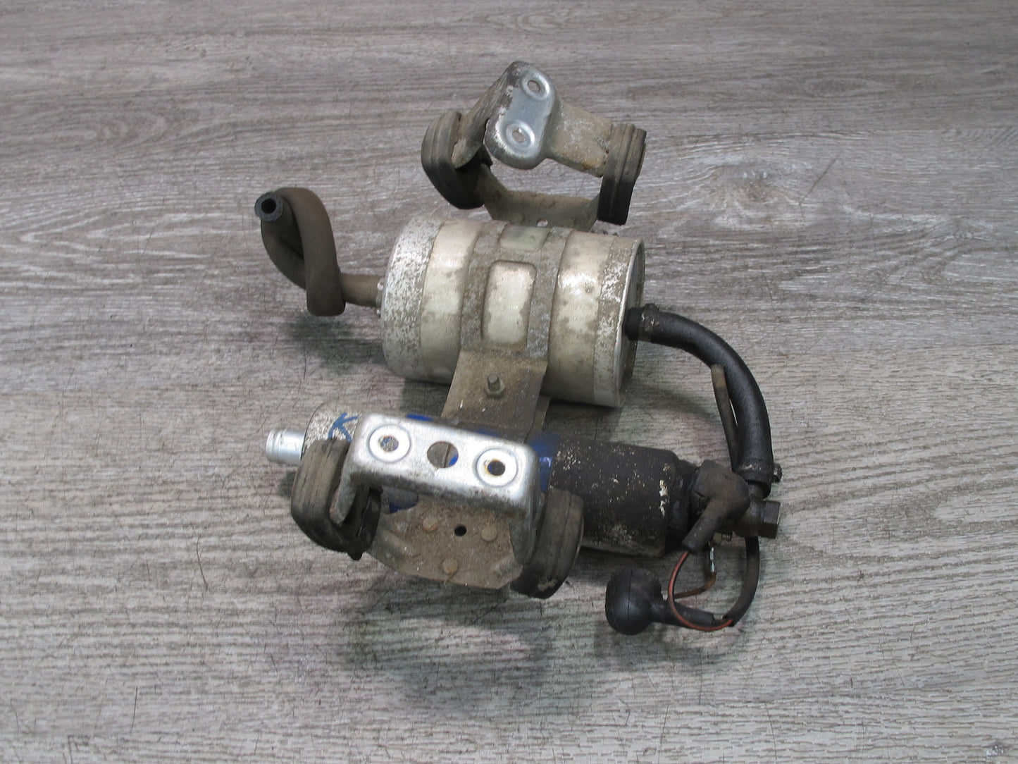96-99 Mercedes W140 C140 Cl-class Fuel Pump & Filter Assembly Set OEM