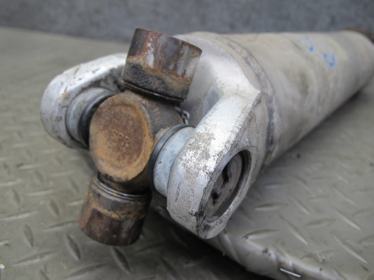 84-96 Chevrolet Corvette C4 A/T Rear Left or Right Half Axle Shaft 10223032 OEM