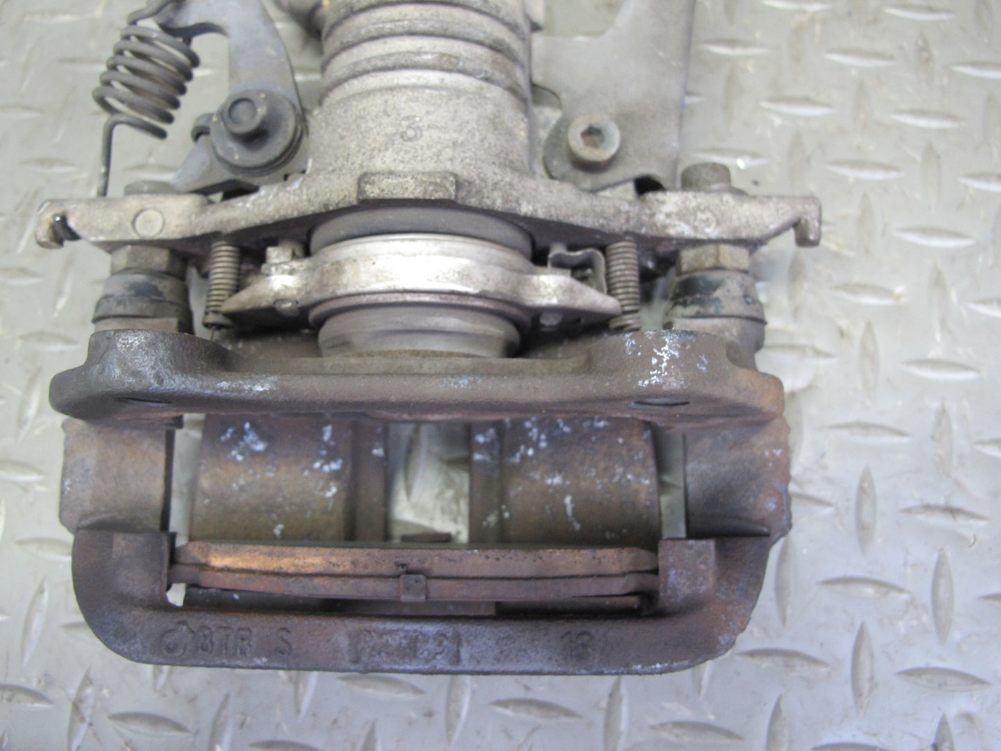 89-96 Chevrolet Corvette C4 Set of 2 Rear Left & Right Brake Caliper OEM