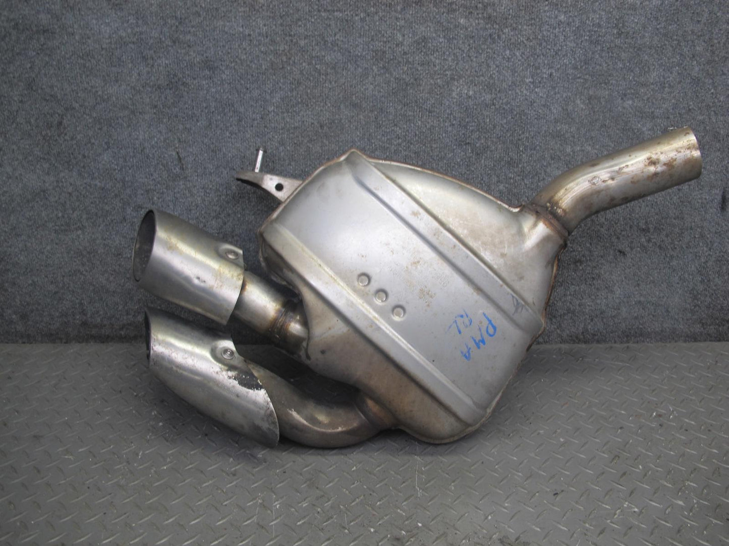 2015-2018 Porsche Macan S 3.0L 95B Rear Left Exhaust Muffler w Tips 95B253611M