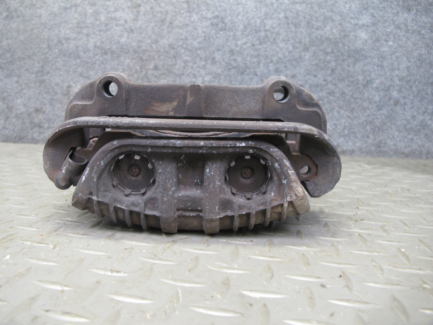 88-95 Chevrolet Corvette C4 Set of 2 Front Left & Right Brake Caliper OEM