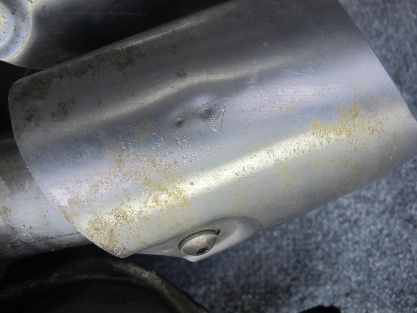 2015-2018 Porsche Macan S 3.0L 95B Rear Left Exhaust Muffler w Tips 95B253611M