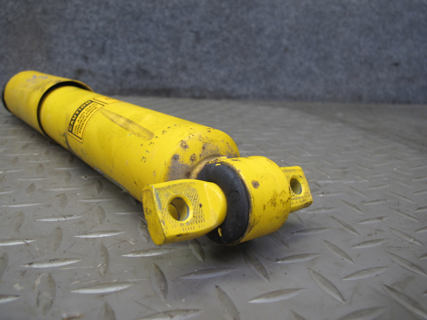 89-96 Chevrolet Corvette C4 Set of 2 Front Strut Shock Absorber Bilstein
