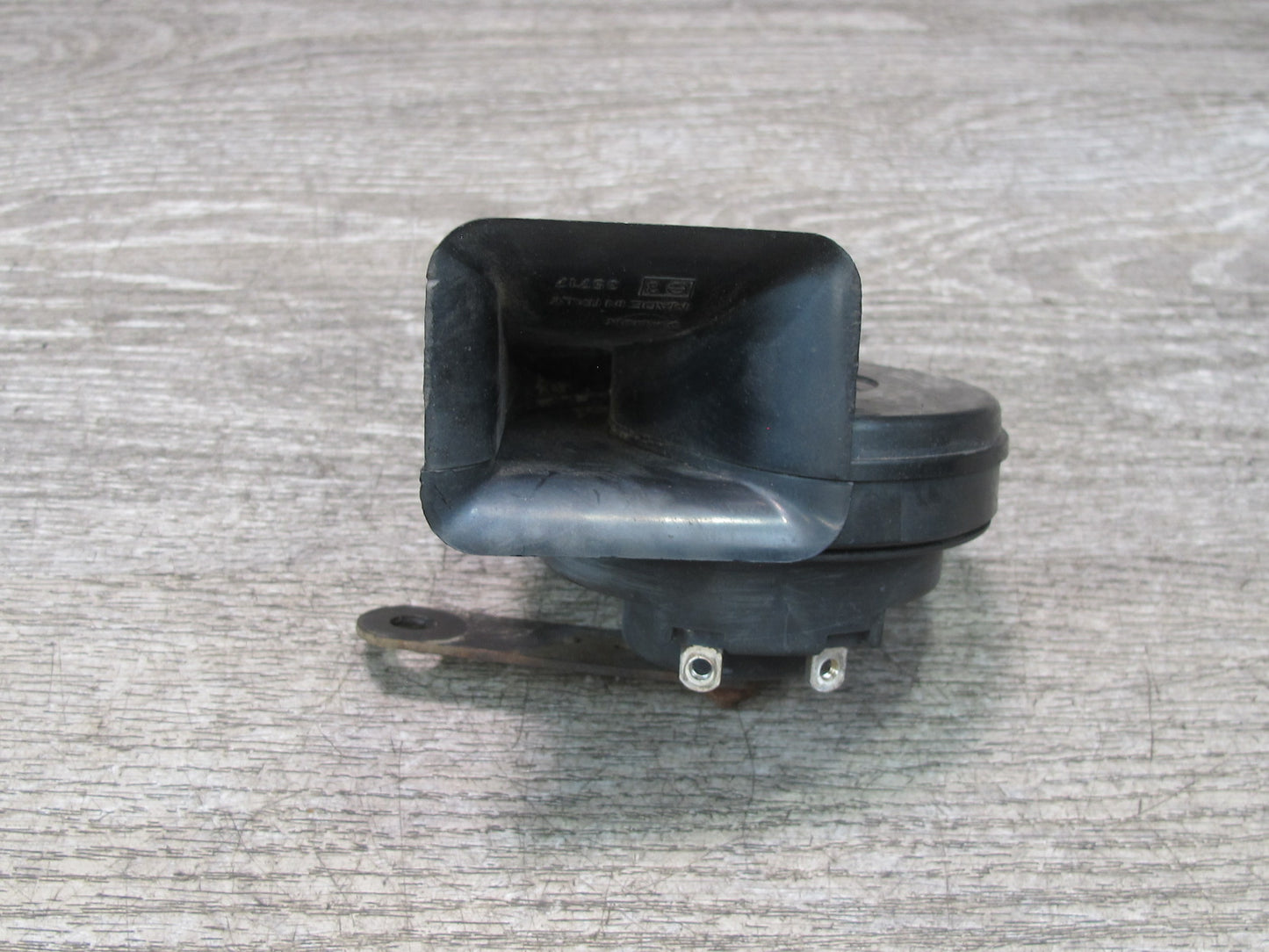 96-99 Mercedes W140 C140 CL Set of 2 High & Low Tone Note Pitch Horn Signal OEM