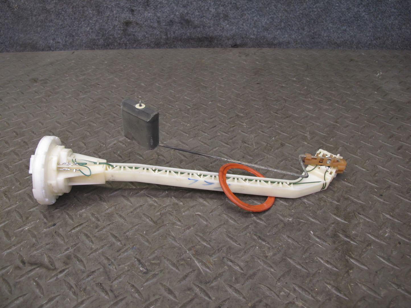 96-99 Mercedes W140 C140 S600 CL600 Fuel Tank Level Sensor Sending Unit OEM