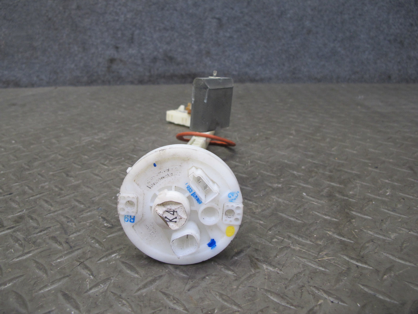 96-99 Mercedes W140 C140 S600 CL600 Fuel Tank Level Sensor Sending Unit OEM