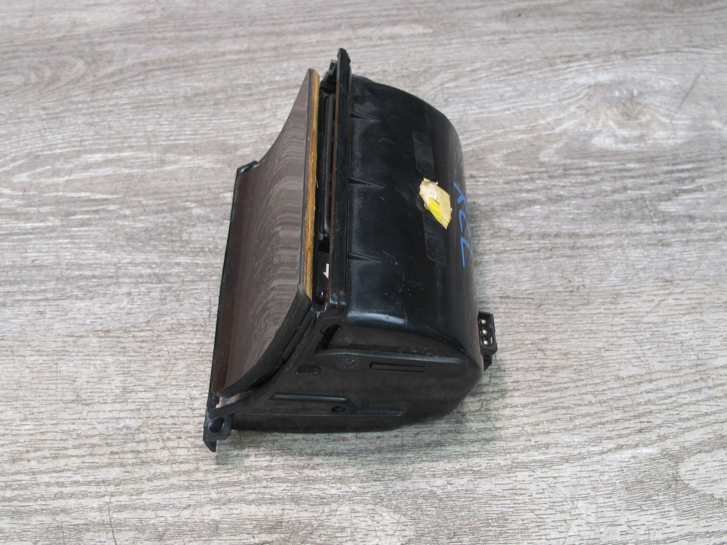 96-99 Mercedes W140 C140 Cl-class Dash Front Center Ash Tray 1408100076 OEM
