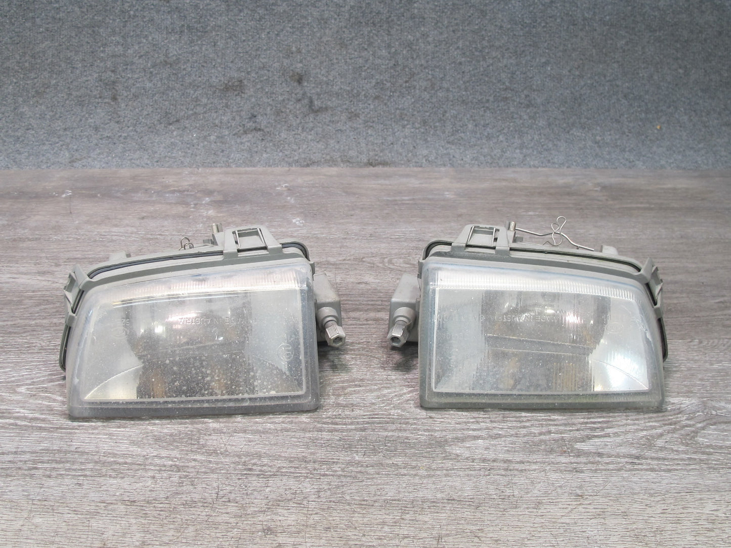 96-99 Mercedes W140 C140 CL Coupe Set of 2 Front Left & Right Fog Light OEM