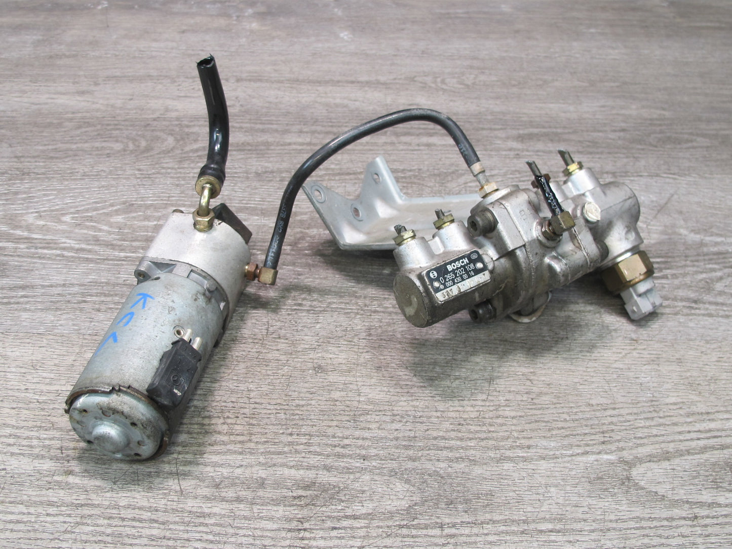 96-97 Mercedes W140 C140 Cl-class ABS ESP Brake Valve Block w Pump OEM