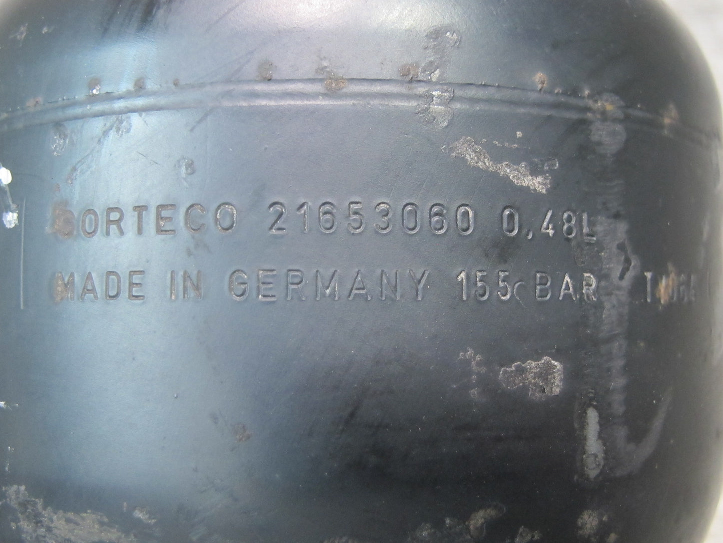 96-99 Mercedes W140 C140 CL Front Suspension Accumulator OEM
