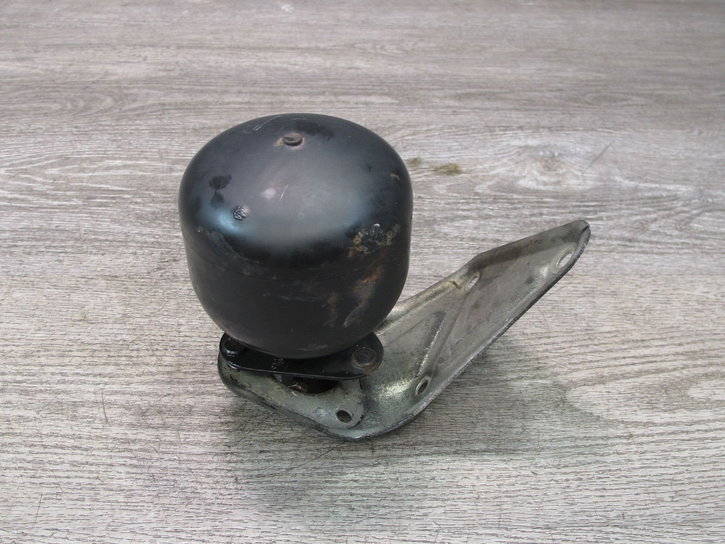 96-99 Mercedes W140 C140 CL Front Suspension Accumulator OEM