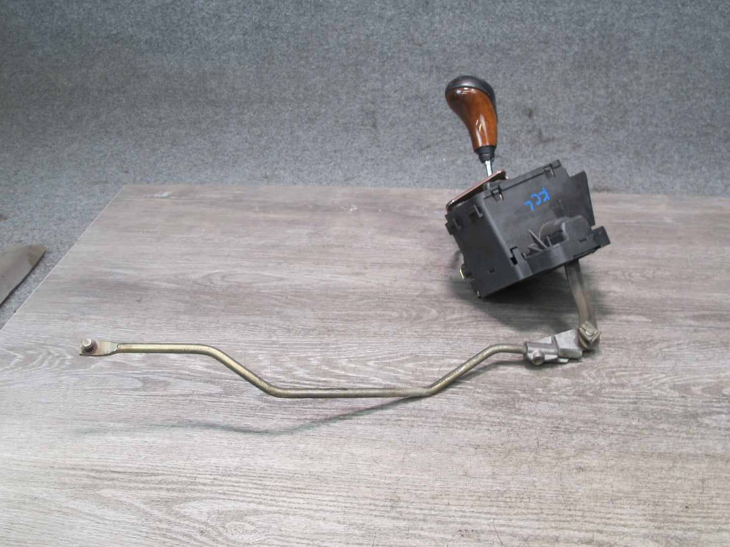 96-99 Mercedes W140 C140 Cl-class Automatic Transmission Shifter w Linkage OEM