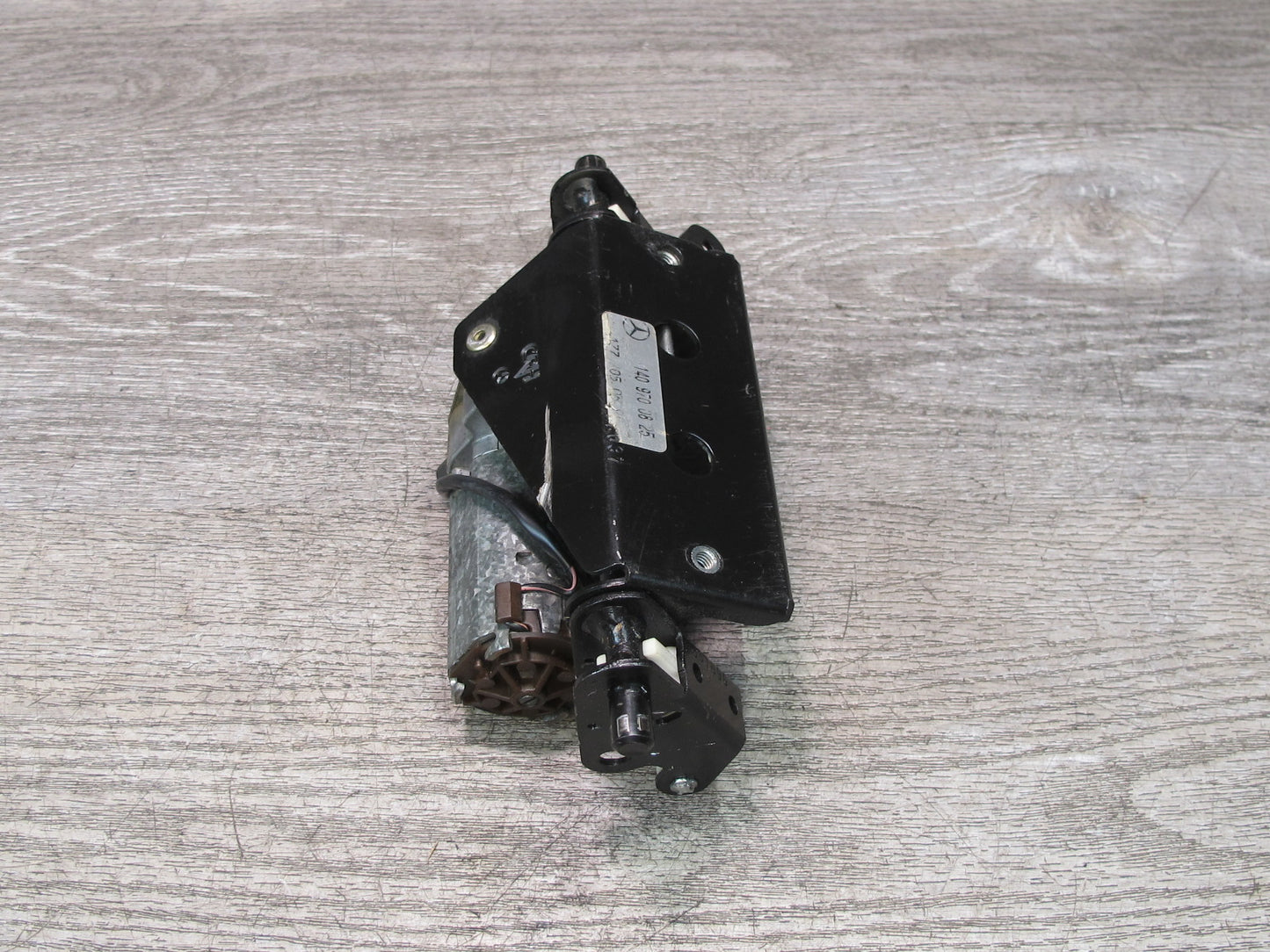 96-99 Mercedes W140 C140 Cl-class Coupe Rear Seat Headrest Motor 1409700825 OEM