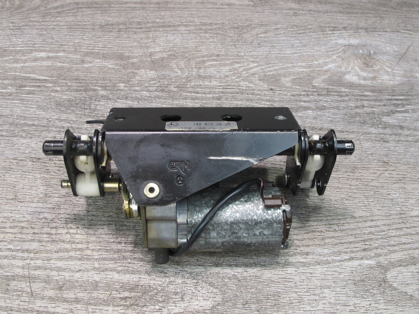 96-99 Mercedes W140 C140 Cl-class Coupe Rear Seat Headrest Motor 1409700825 OEM