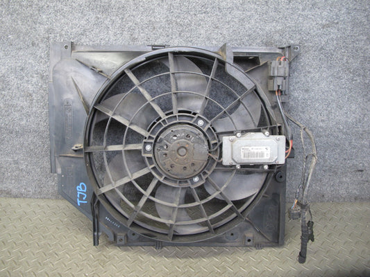 01-06 BMW E46 330i 330Ci M/T Engine Radiator Cooling Fan Motor Shroud OEM