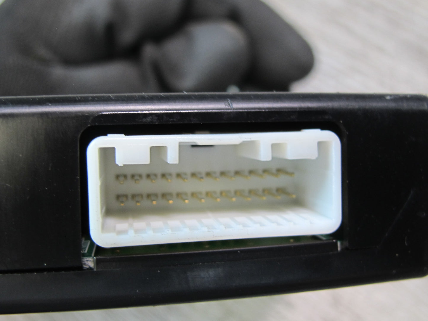 2011-2012 Infiniti QX56 Driver Parking Assist Sonar Control Module Unit