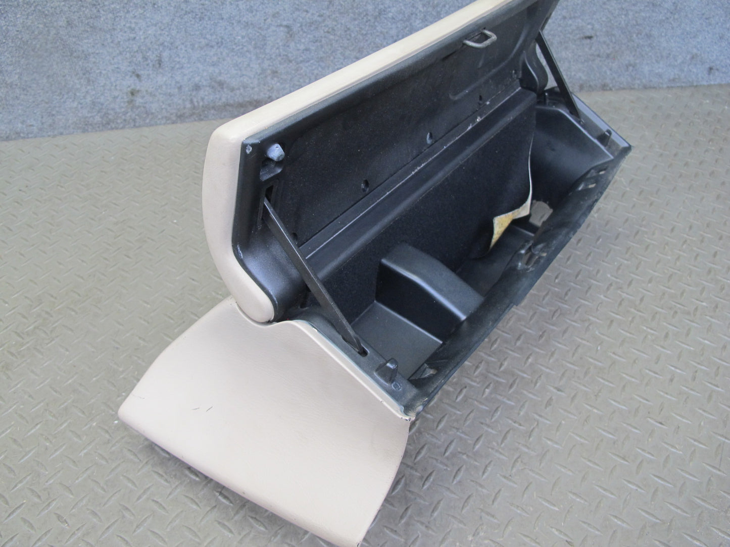 93-00 Lexus JZZ31L SC400 SC300 Dash Glove Box Compartment Storage Ivory OEM