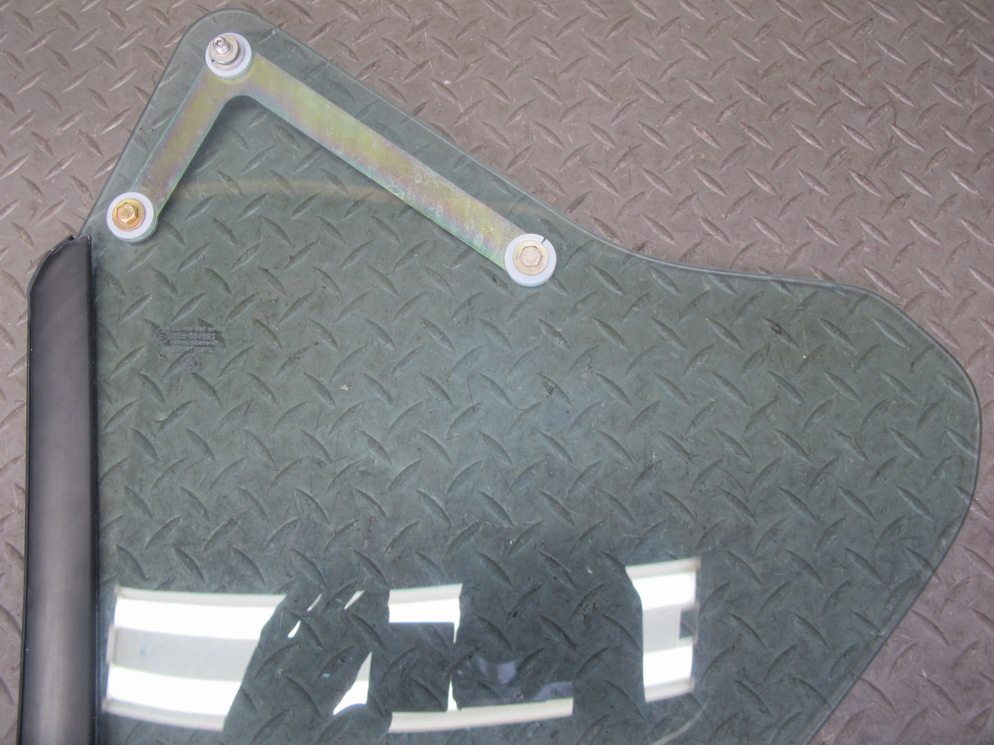94-99 BMW E36 3-SERIES Convertible Rear Left Quarter Glass Window OEM