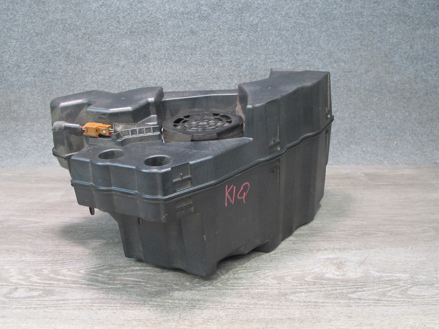 2011-2017 Infiniti QX56 QX80 Bose Subwoofer Speaker Box 28170-1LA0A
