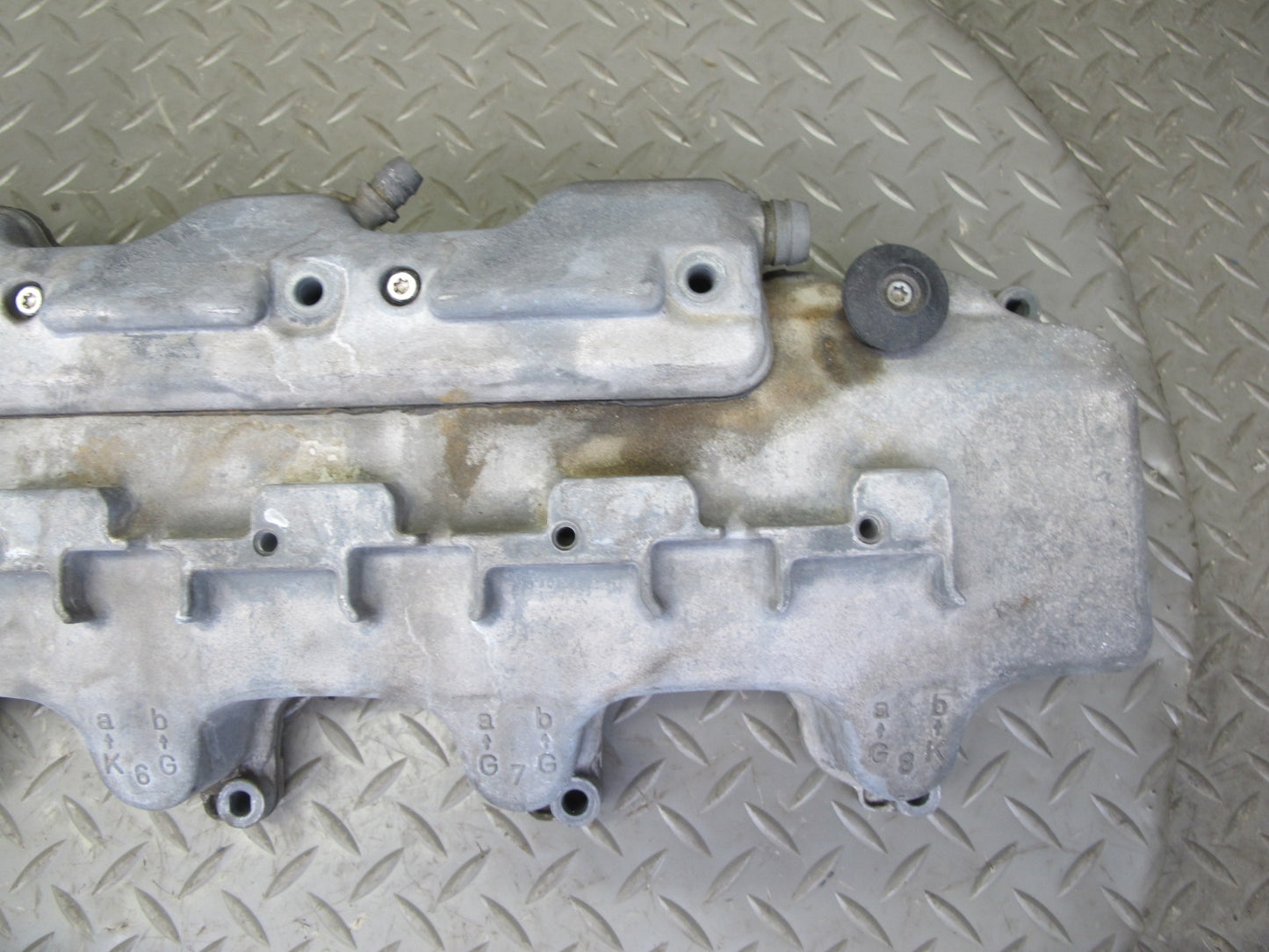 03-06 Mercedes R230 SL500 M113 Engine Left Side Cylinder Head Valve Cover OEM