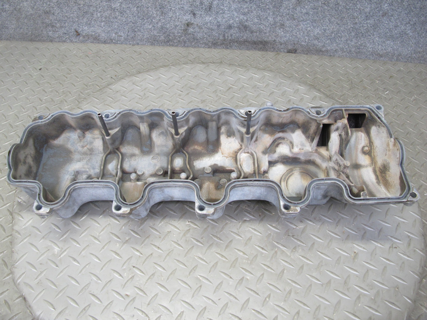 03-06 Mercedes R230 SL500 M113 Engine Left Side Cylinder Head Valve Cover OEM