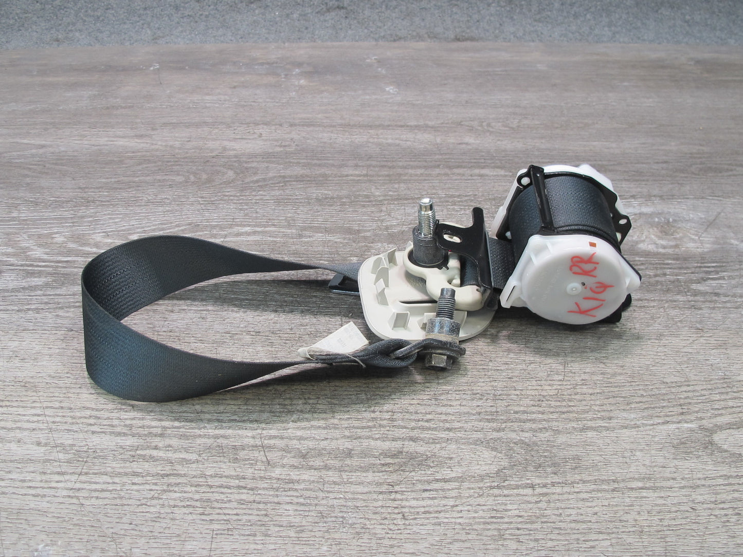 11-20 INFINITI QX56 QX80 EAR 2ND ROW RIGHT CENTER LEFT SIDE SEATBELT RETRACTOR SET OEM