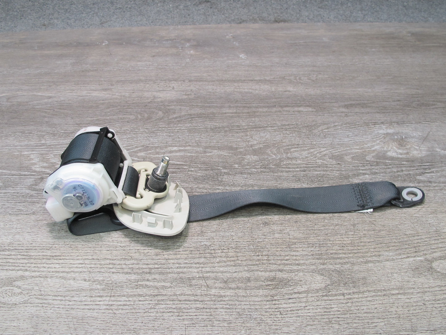 11-20 INFINITI QX56 QX80 EAR 2ND ROW RIGHT CENTER LEFT SIDE SEATBELT RETRACTOR SET OEM