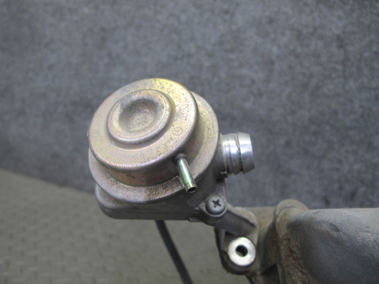 03-06 Mercedes R230 SL500 5.0L M113 Engine Motor Air Intake Manifold OEM