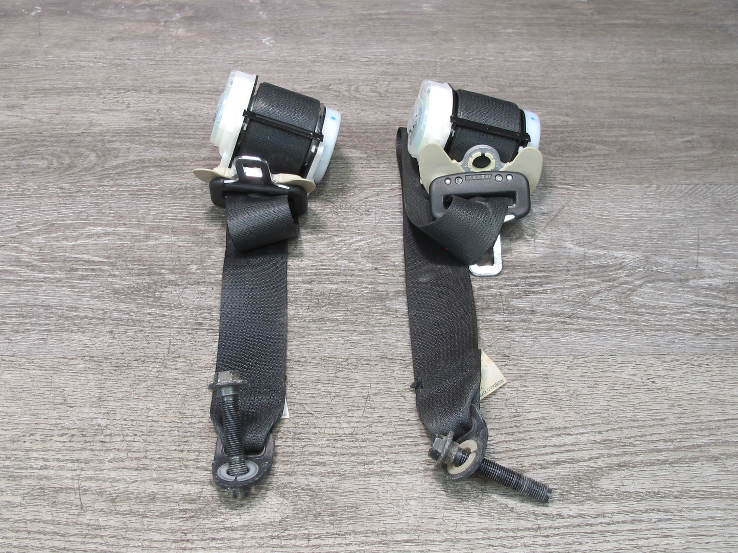 11-20 INFINITI QX56 QX80 REAR 3RD ROW RIGHT & LEFT SIDE SEATBELT RETRACTOR SET OEM