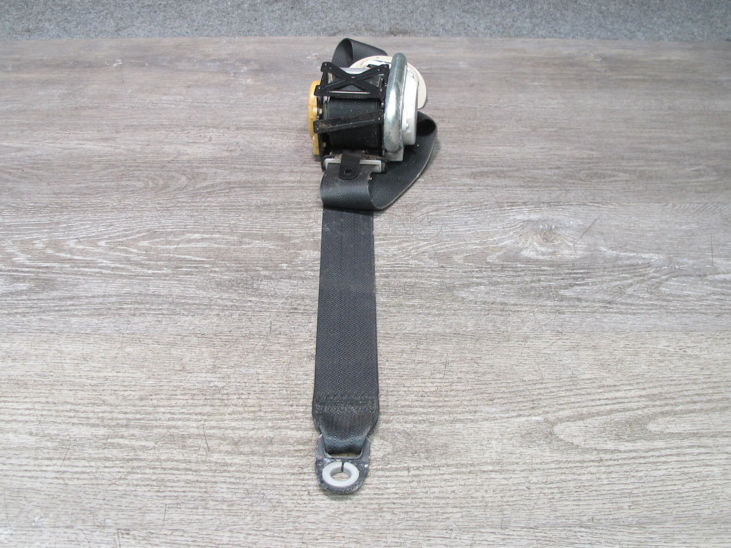 11-20 INFINITI QX56 QX80 FRONT LEFT DRIVER SIDE SEATBELT RETRACTOR OEM