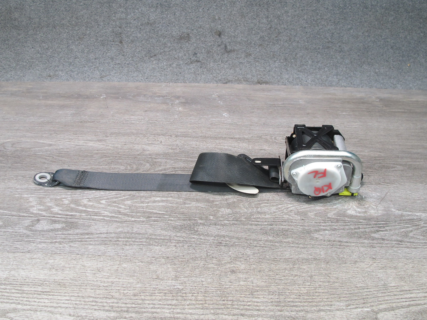 11-20 INFINITI QX56 QX80 FRONT LEFT DRIVER SIDE SEATBELT RETRACTOR OEM