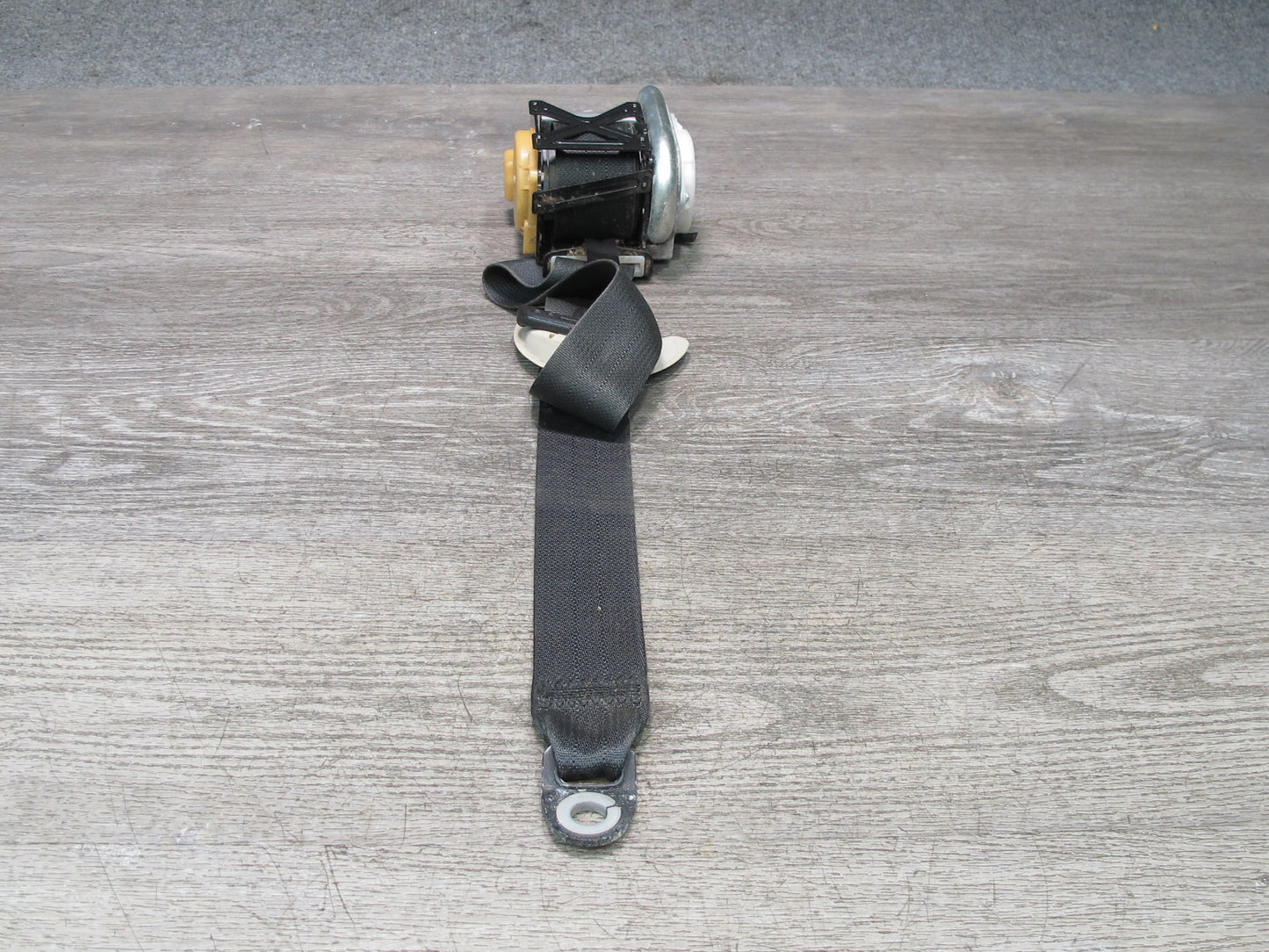 11-20 INFINITI QX56 QX80 FRONT LEFT DRIVER SIDE SEATBELT RETRACTOR OEM