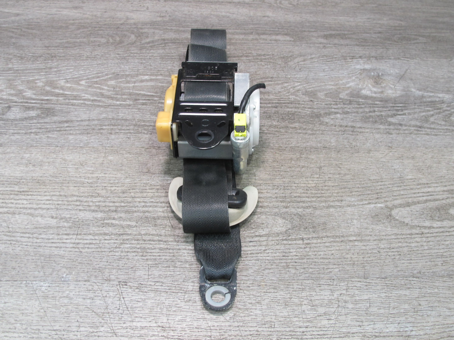 11-20 INFINITI QX56 QX80 FRONT LEFT DRIVER SIDE SEATBELT RETRACTOR OEM